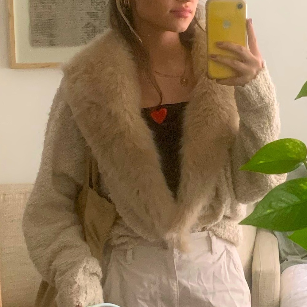 Fur-trim Neutral Cardigan